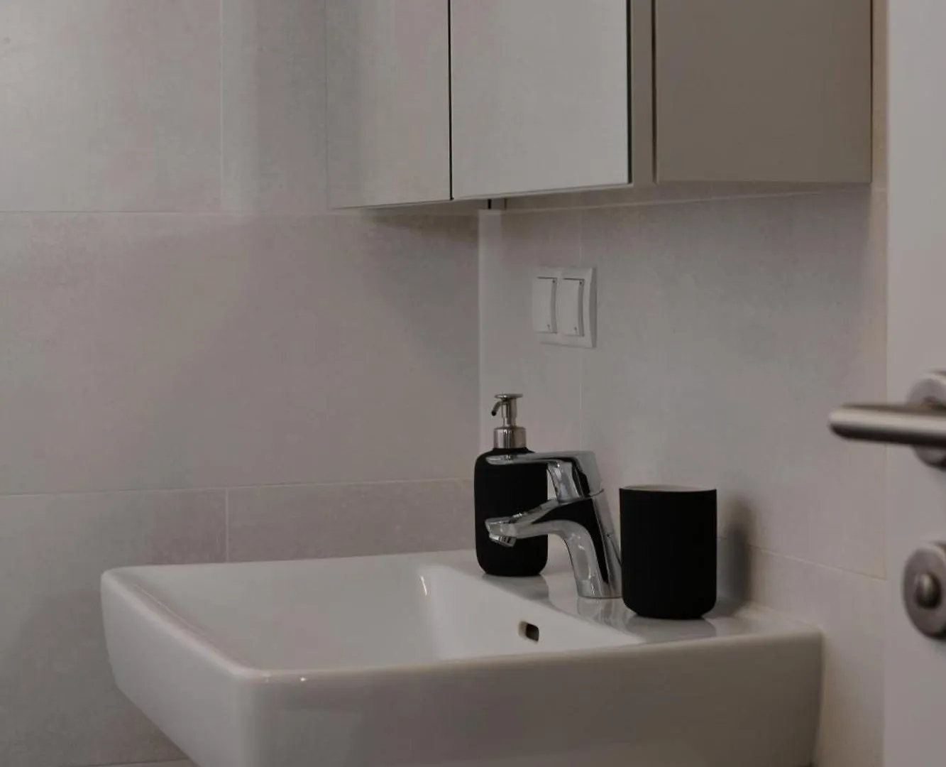 Bella'S Appartment - Beautiful, Modern And Next To Metro Vienna Austria